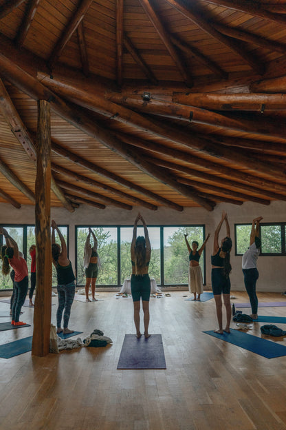 YOGA, ART & BRUNCH - Sólo Mujeres | Sábado 8 Marzo